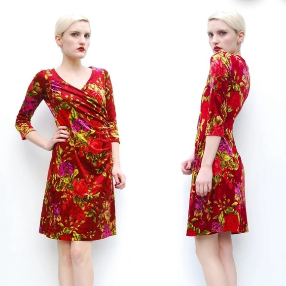 Betsey Johnson Vintage 90s Red Rose Velvet Dress Floral Print Dress Size Small - Picture 1 of 11